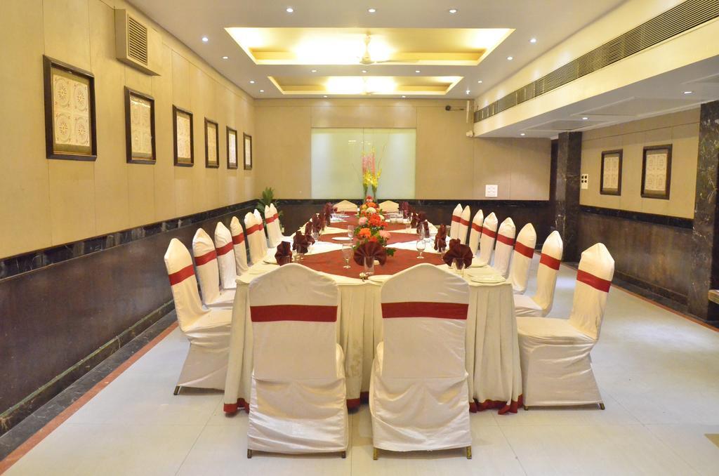 Hotel Landmark Gwalior Exterior foto