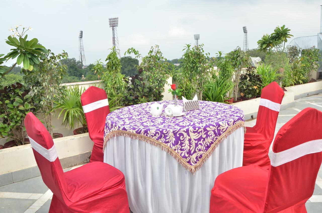 Hotel Landmark Gwalior Exterior foto