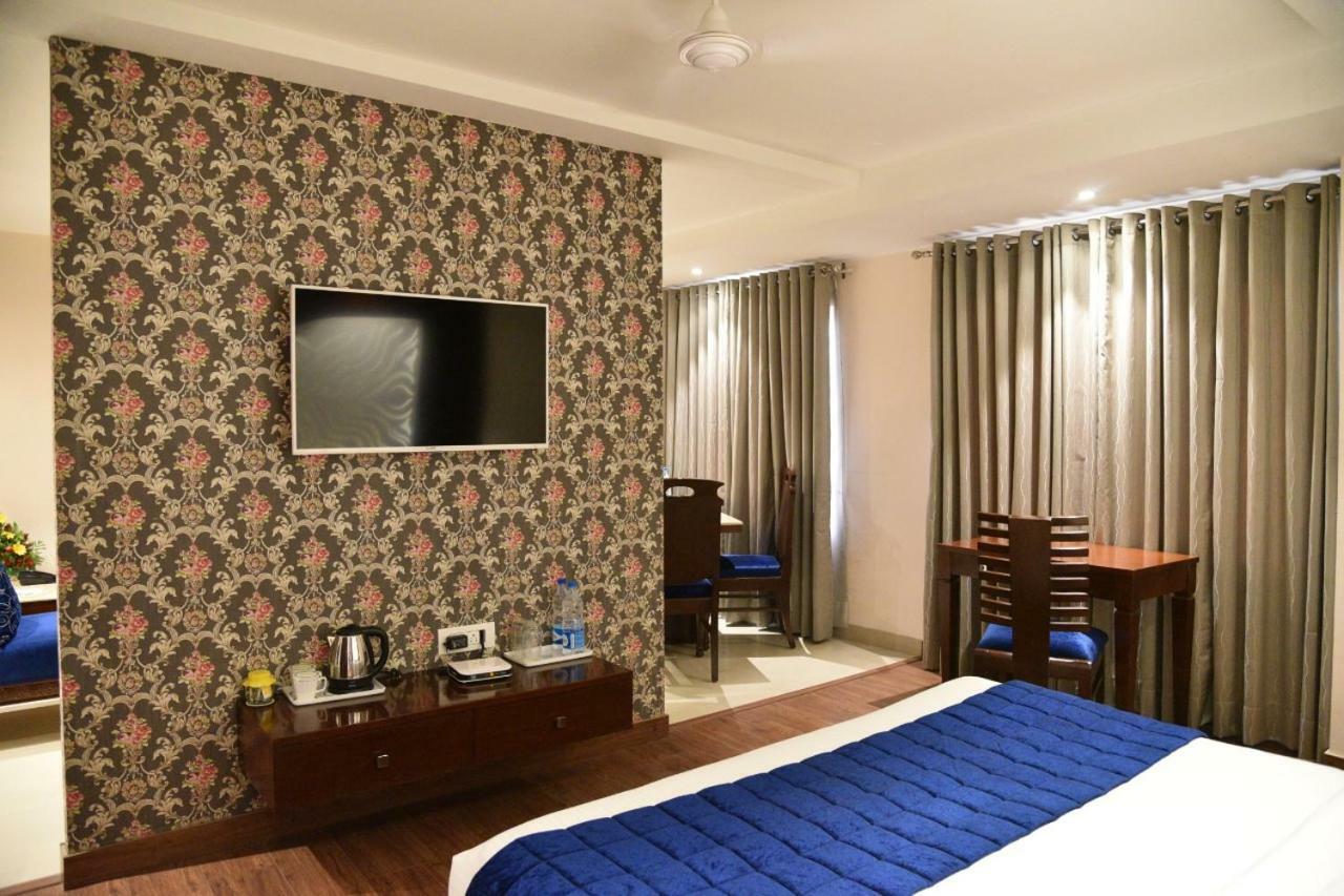 Hotel Landmark Gwalior Exterior foto